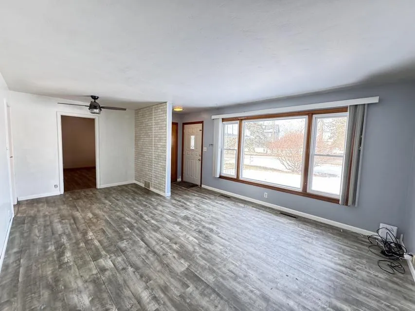3334 W Glendora Road Weesaw Township, MI 49128