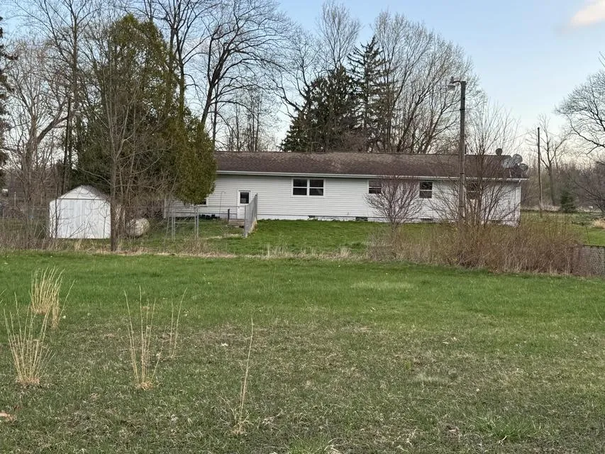 3334 W Glendora Road Weesaw Township, MI 49128