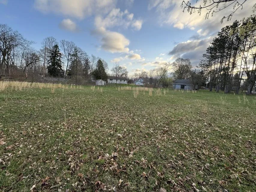 3334 W Glendora Road Weesaw Township, MI 49128