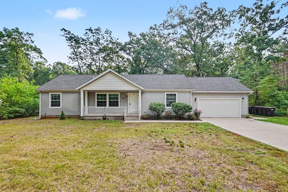 6780 Blue Lake Road Dalton Township, MI 49457
