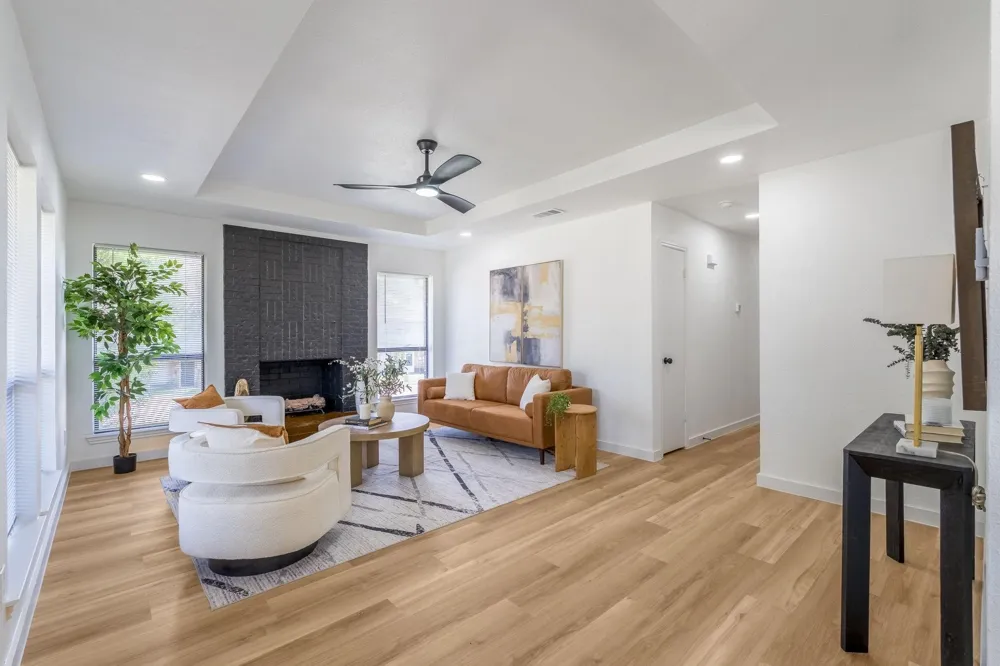 306 BARDFIELD AVENUE Garland, TX 75041