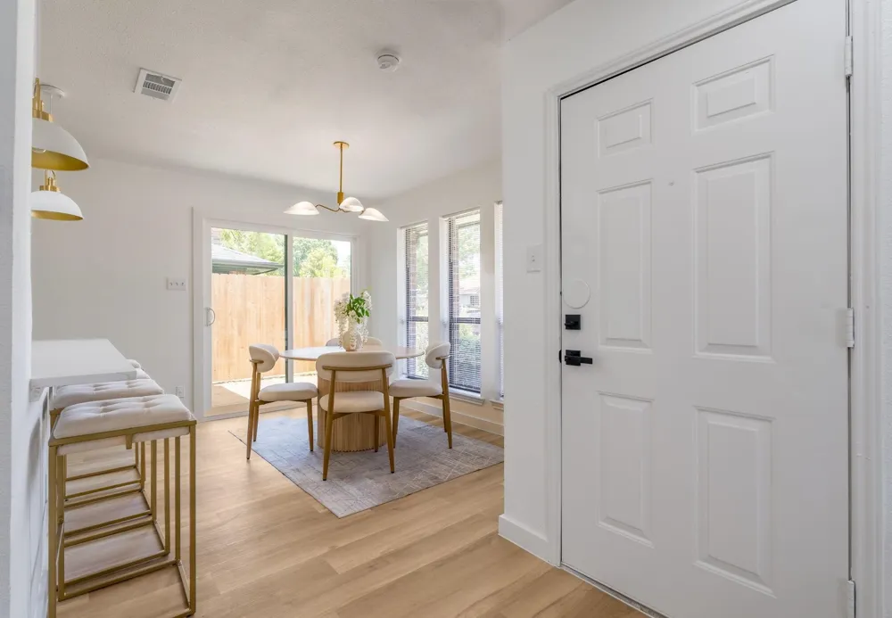 306 BARDFIELD AVENUE Garland, TX 75041