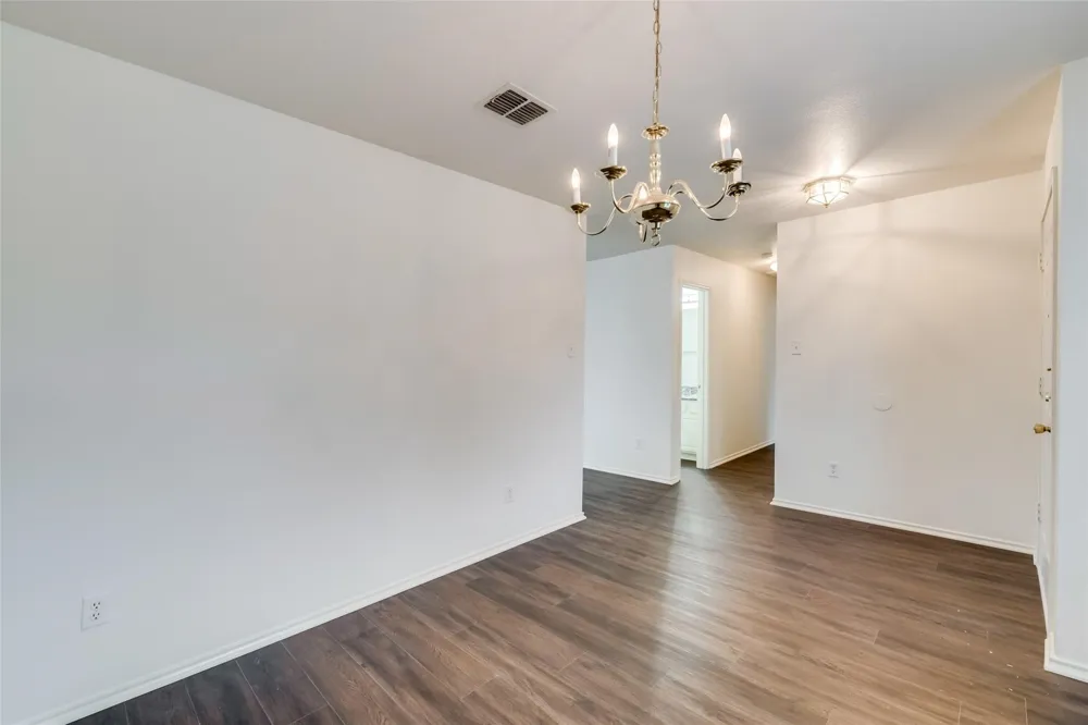 2946 Midbury Drive Lancaster, TX 75134