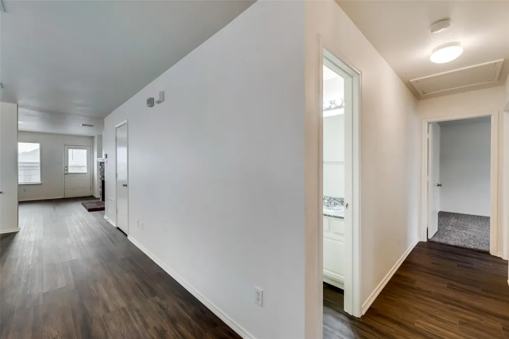 2946 Midbury Drive Lancaster, TX 75134