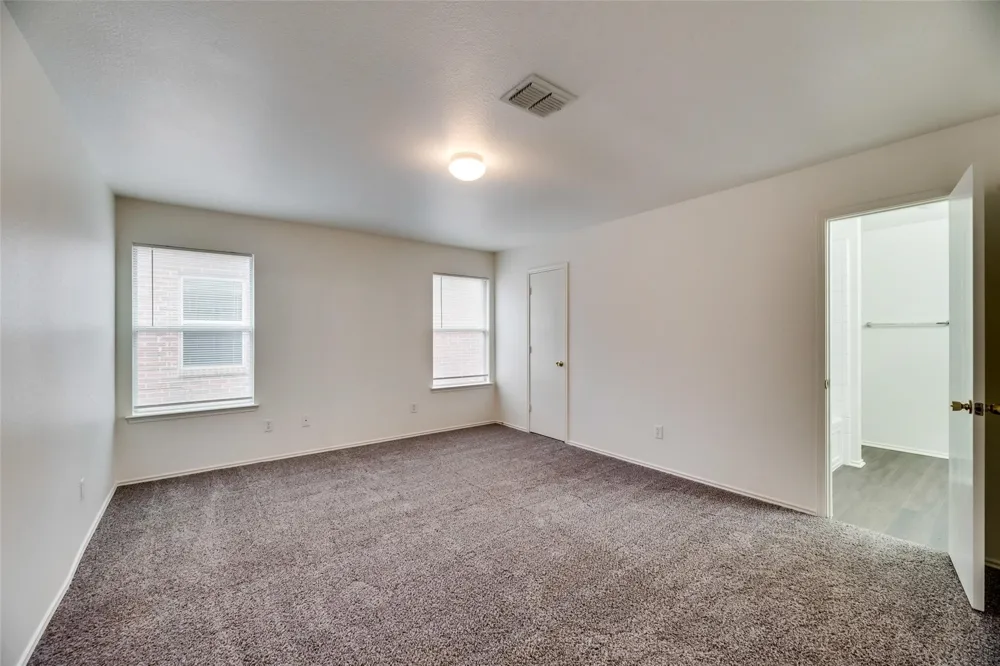 2946 Midbury Drive Lancaster, TX 75134