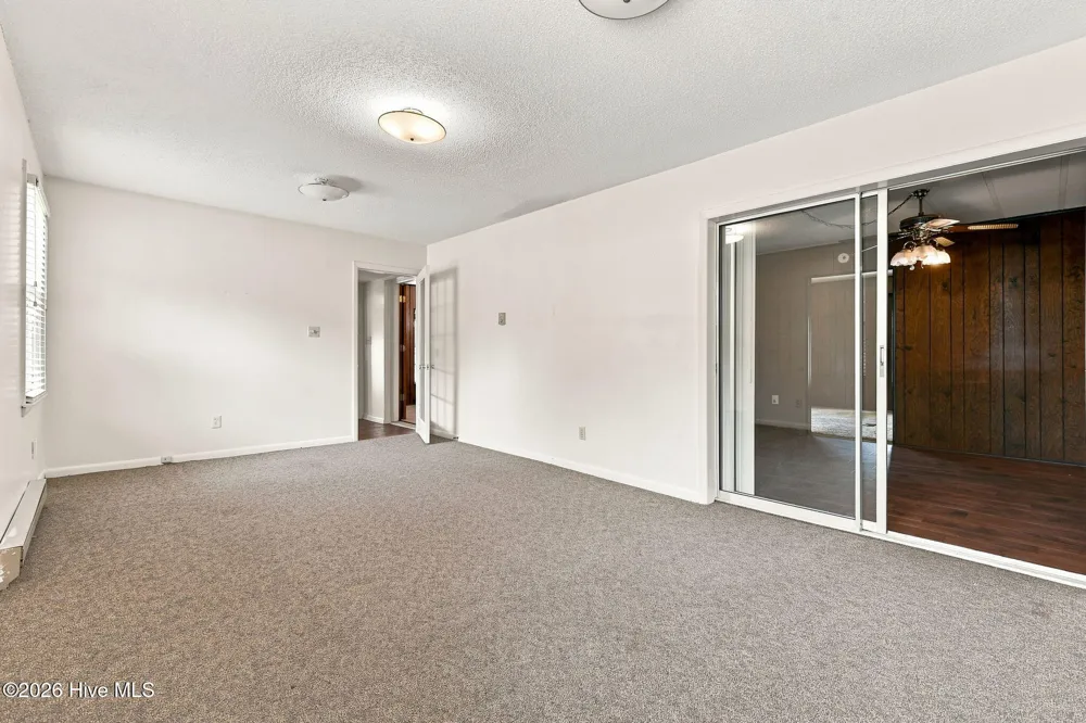 4045 Carver Moore Road Clarkton, NC 28433