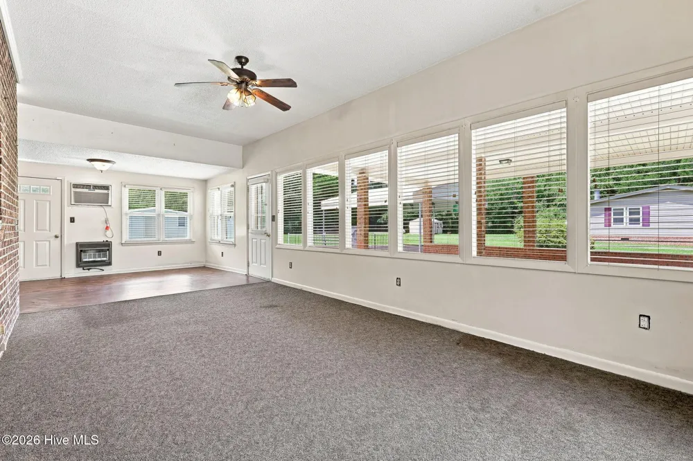 4045 Carver Moore Road Clarkton, NC 28433