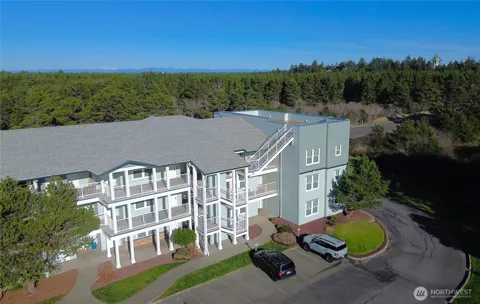 1600 W Ocean Avenue #1238