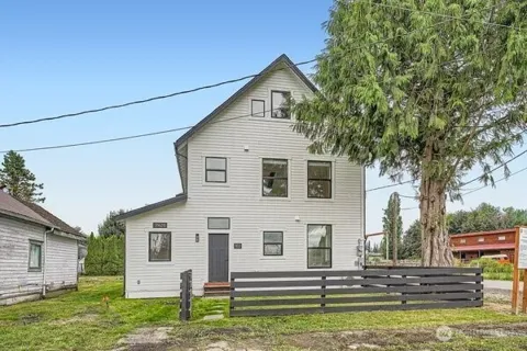 31628 W Commercial Street #202