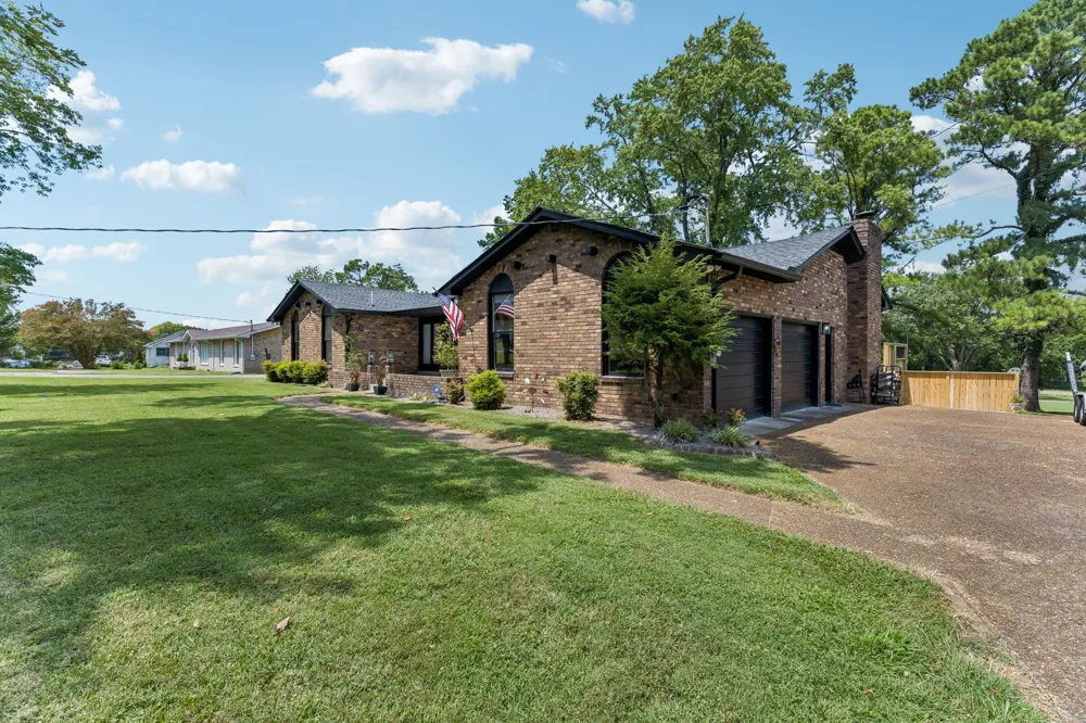 146 Fairways Dr Hendersonville, TN 37075