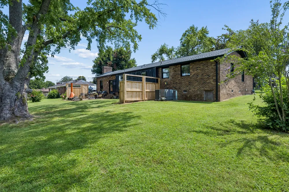 146 Fairways Dr Hendersonville, TN 37075
