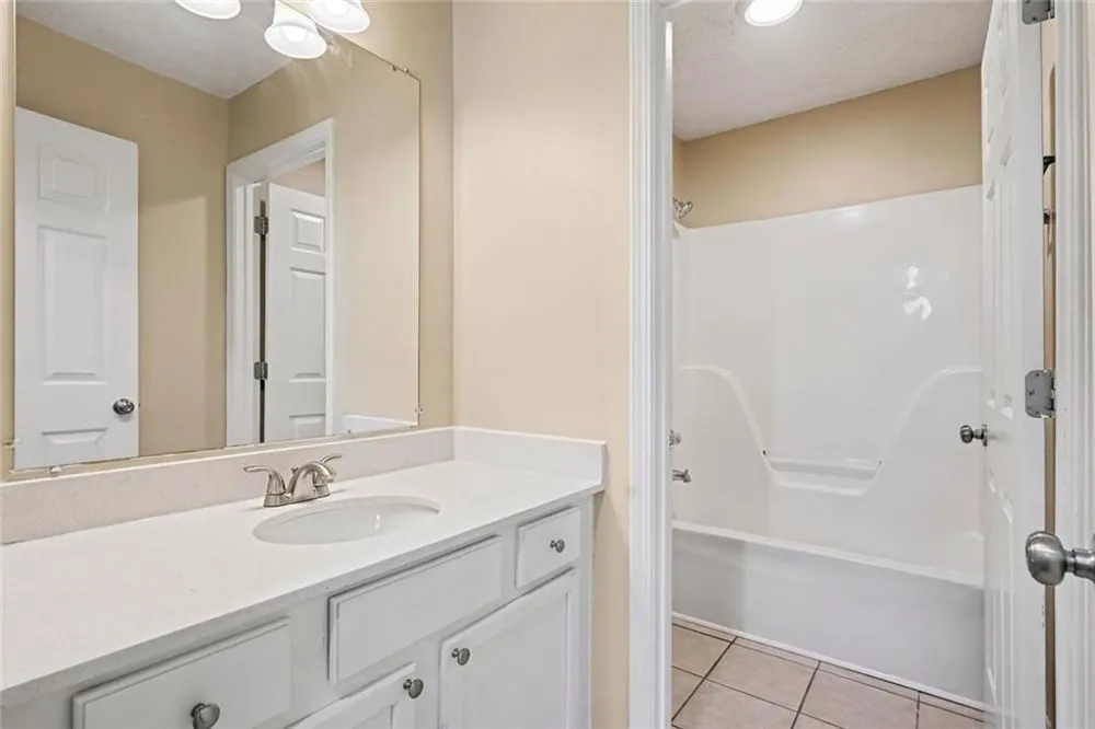 228 Kings Cove Locust Grove, GA 30248
