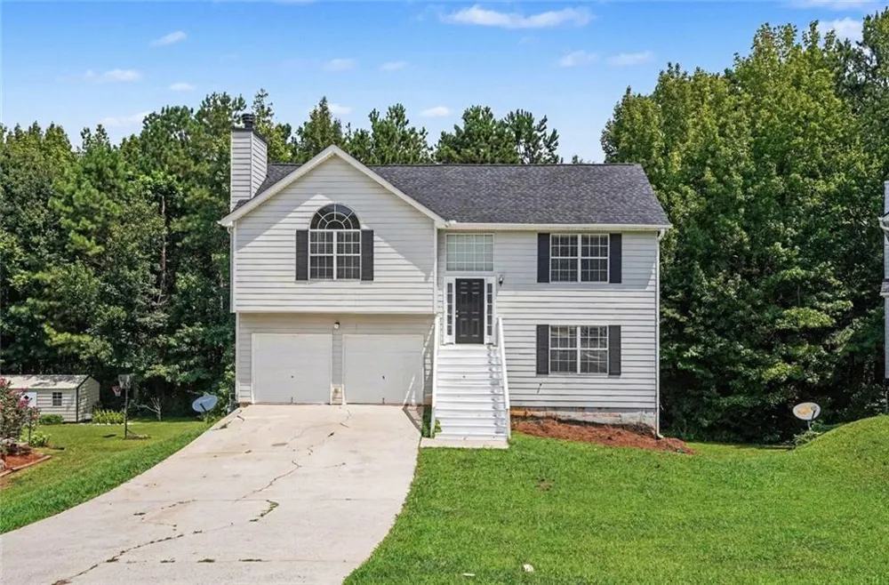 228 Kings Cove Locust Grove, GA 30248
