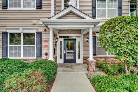 112 TIMBERLAKE DRIVE