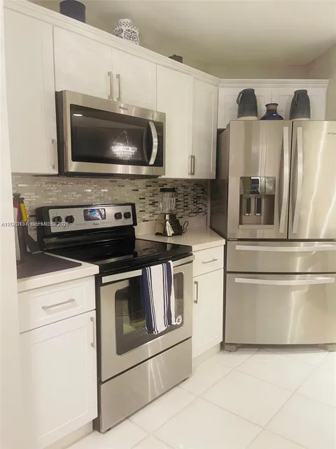 10551 W Broward Blvd #111