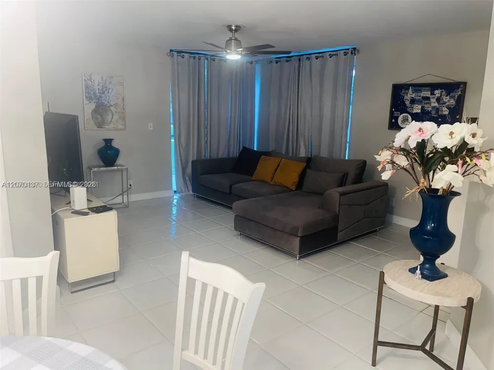10551 W Broward Blvd #111 Plantation, FL 33324