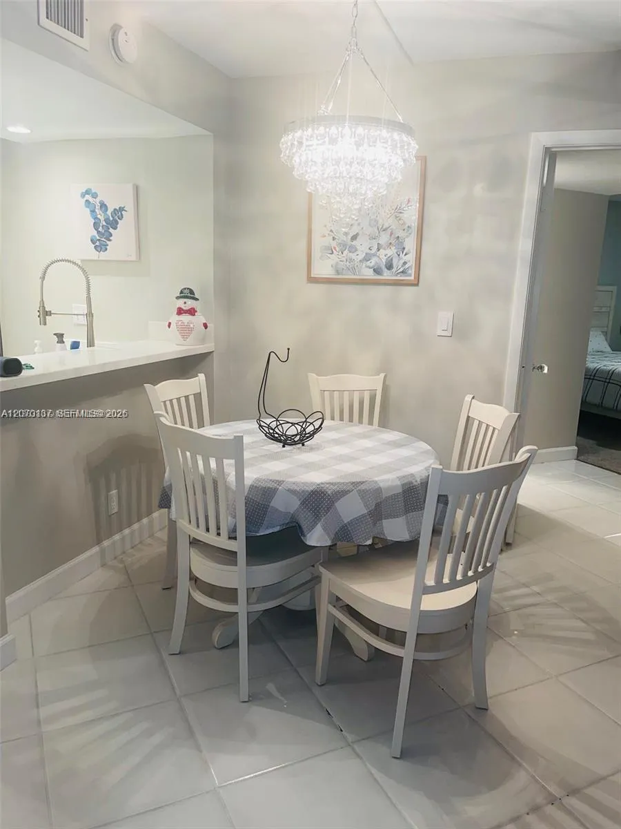10551 W Broward Blvd #111 Plantation, FL 33324