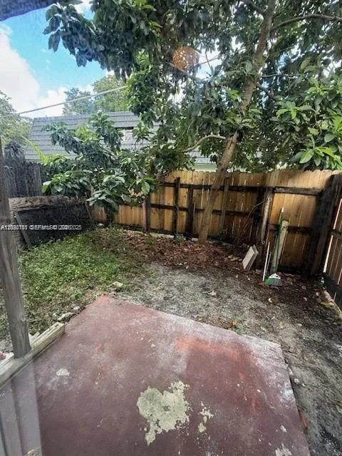 2010 NW 59th Way #1 Lauderhill, FL 33313