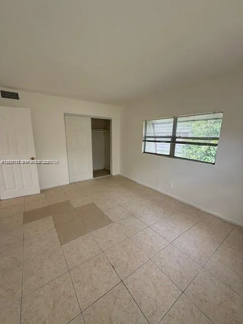 2010 NW 59th Way #1 Lauderhill, FL 33313