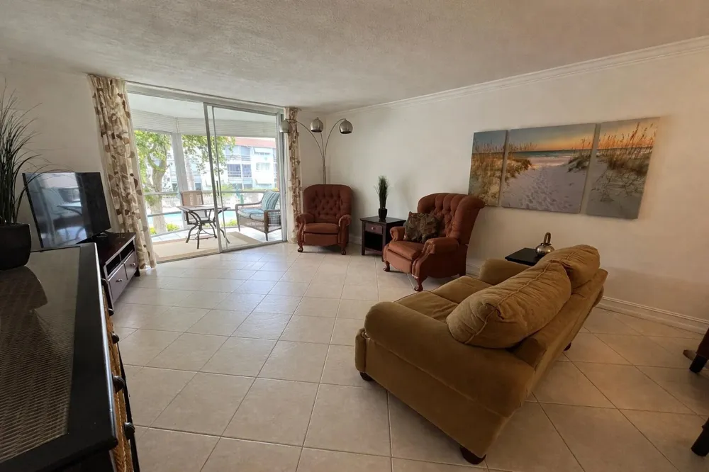 400 SE 10th Street #202 Deerfield Beach, FL 33441