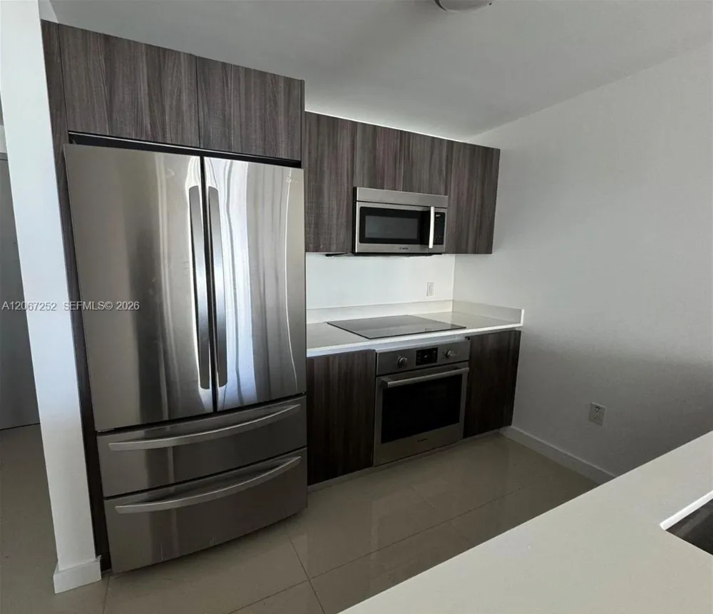 488 NE 18th St #5005 Miami, FL 33132