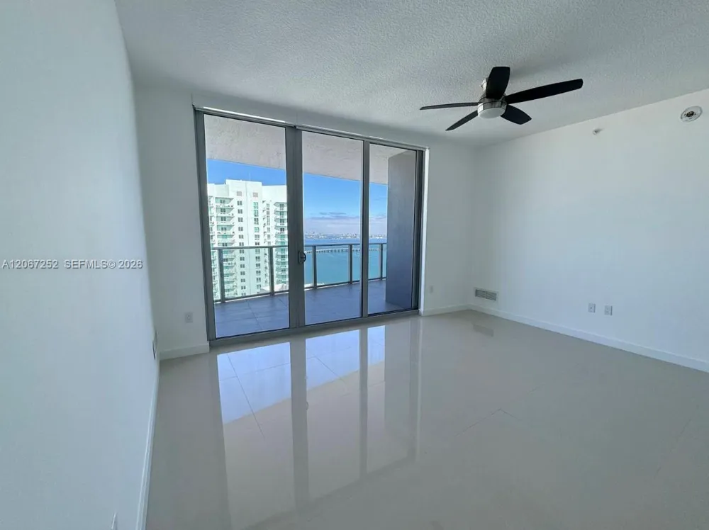 488 NE 18th St #5005 Miami, FL 33132