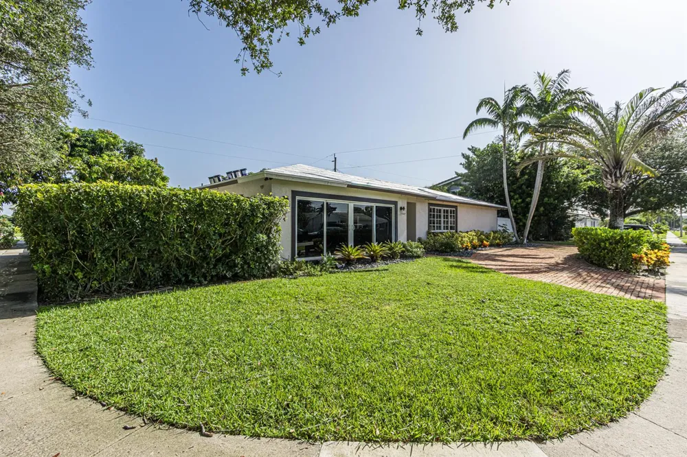 1 Tam O Shanter Lane Boca Raton, FL 33431