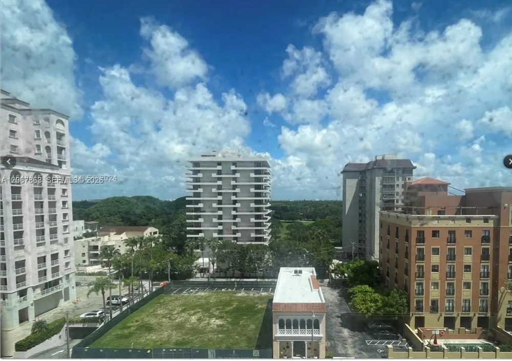 700 Biltmore Way #818 Coral Gables, FL 33134