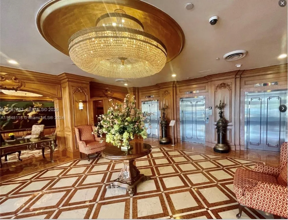 700 Biltmore Way #818 Coral Gables, FL 33134