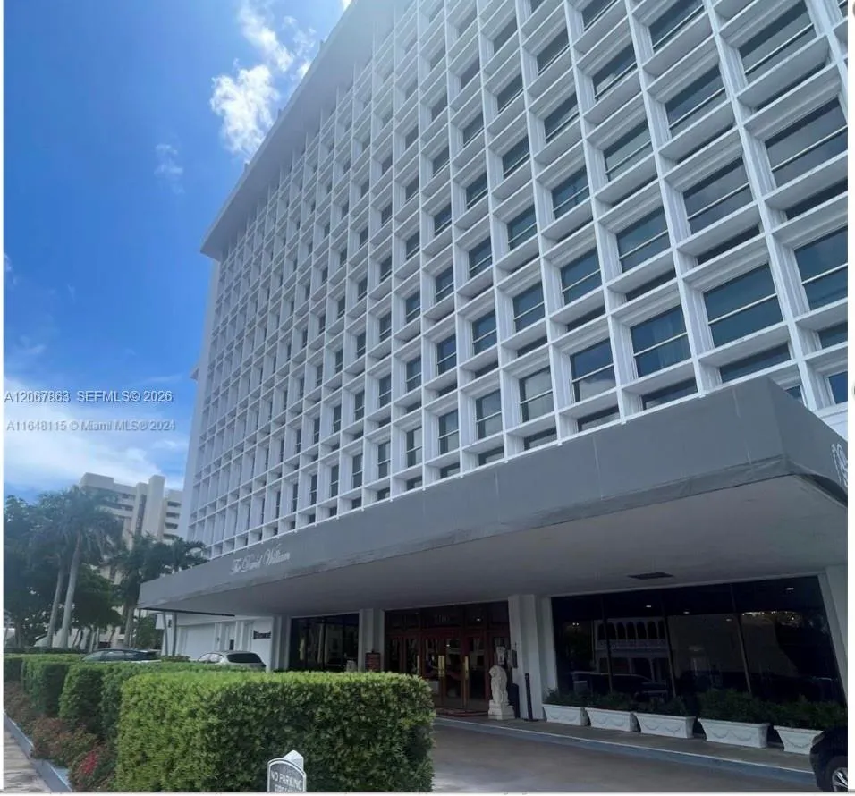 700 Biltmore Way #818 Coral Gables, FL 33134