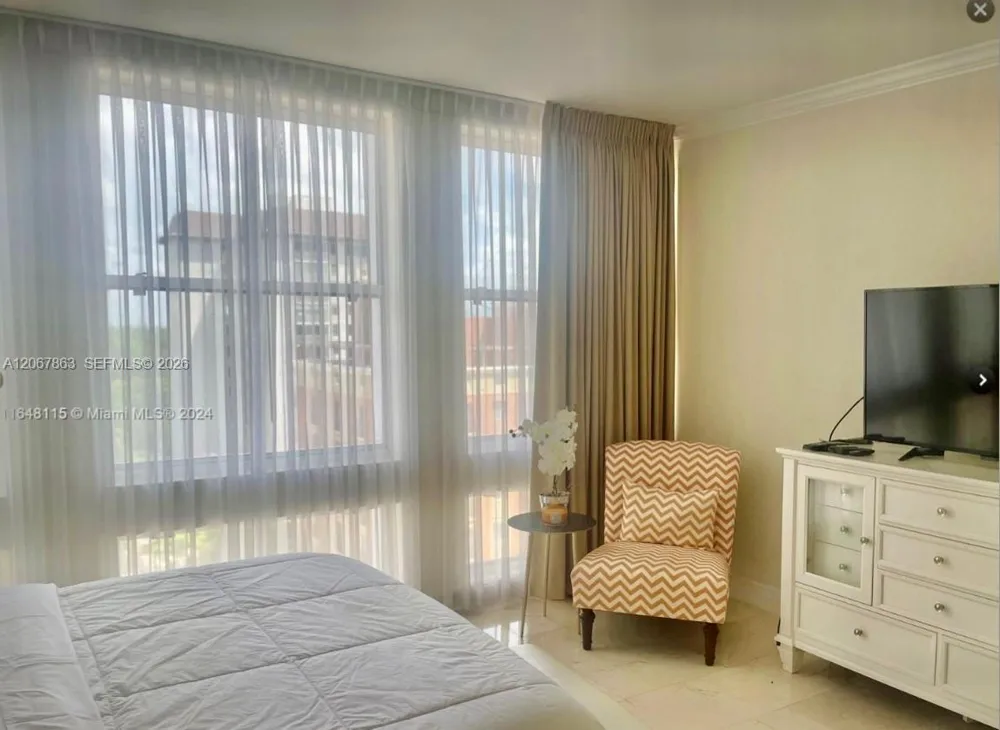 700 Biltmore Way #818 Coral Gables, FL 33134