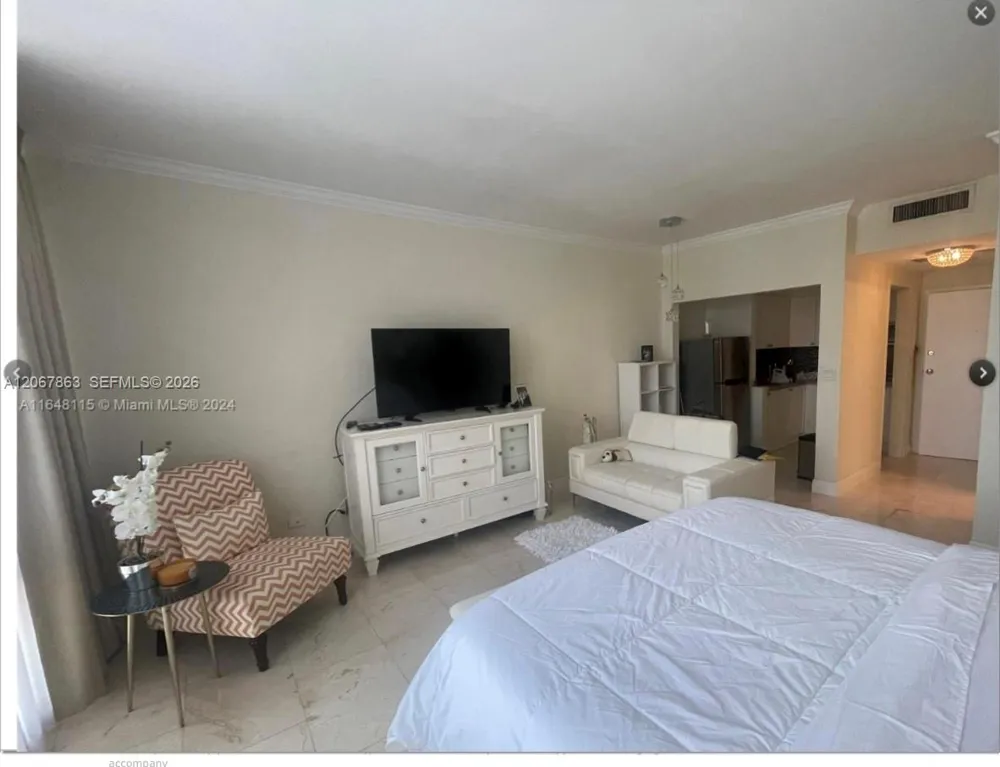 700 Biltmore Way #818 Coral Gables, FL 33134
