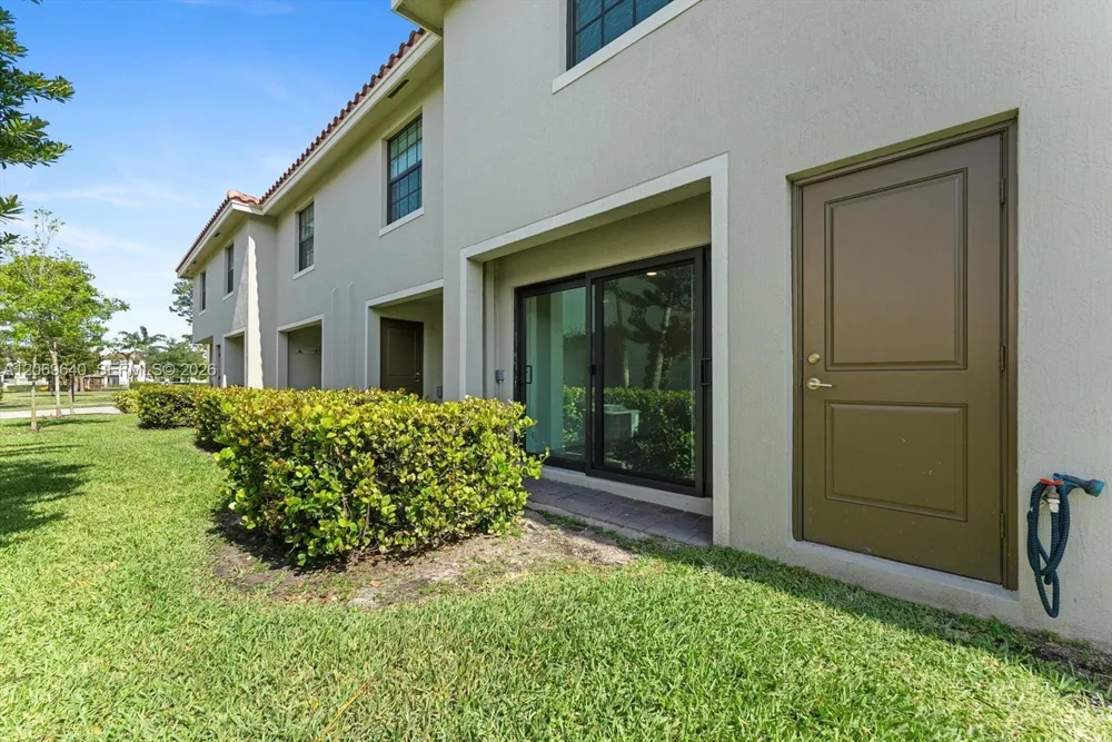5010 Genove Pl #5010 Riviera Beach, FL 33410