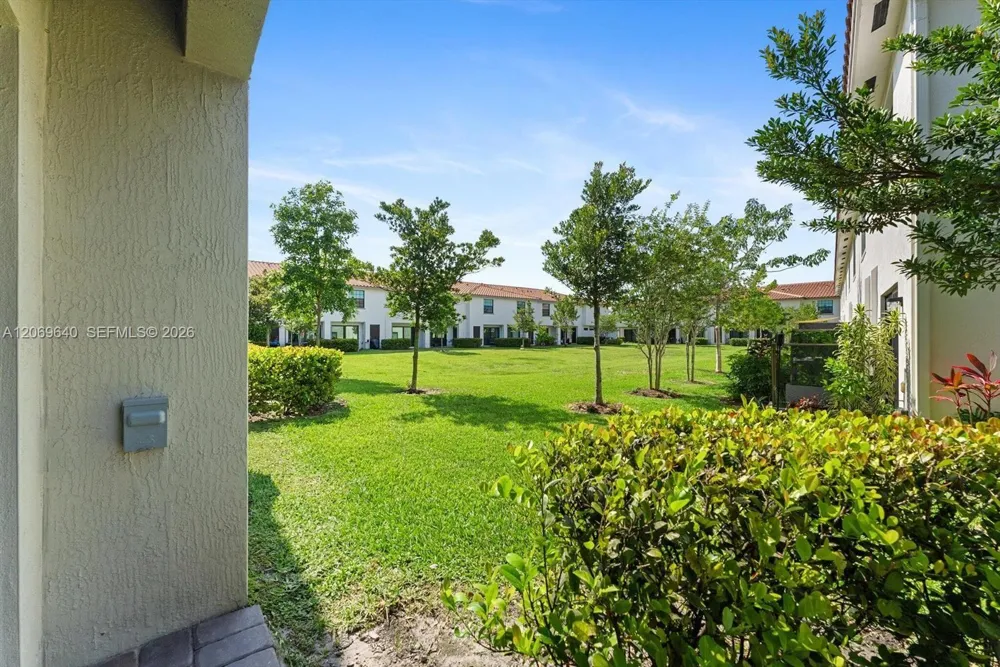 5010 Genove Pl #5010 Riviera Beach, FL 33410