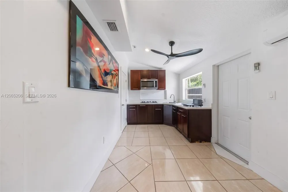 27925 SW 163rd Ave Homestead, FL 33031