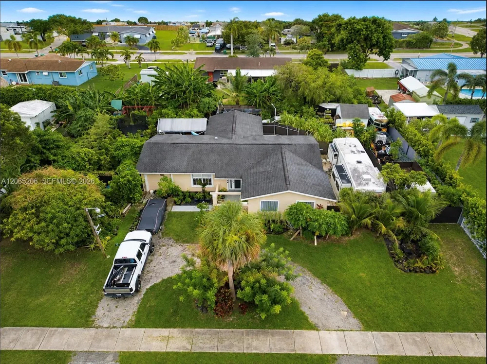 27925 SW 163rd Ave Homestead, FL 33031