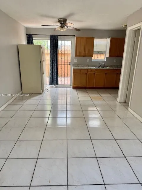 927 NW 7th Ct #3 Miami, FL 33136