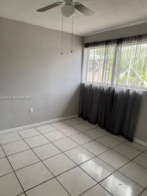 927 NW 7th Ct #3 Miami, FL 33136