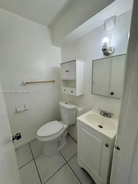 927 NW 7th Ct #3 Miami, FL 33136