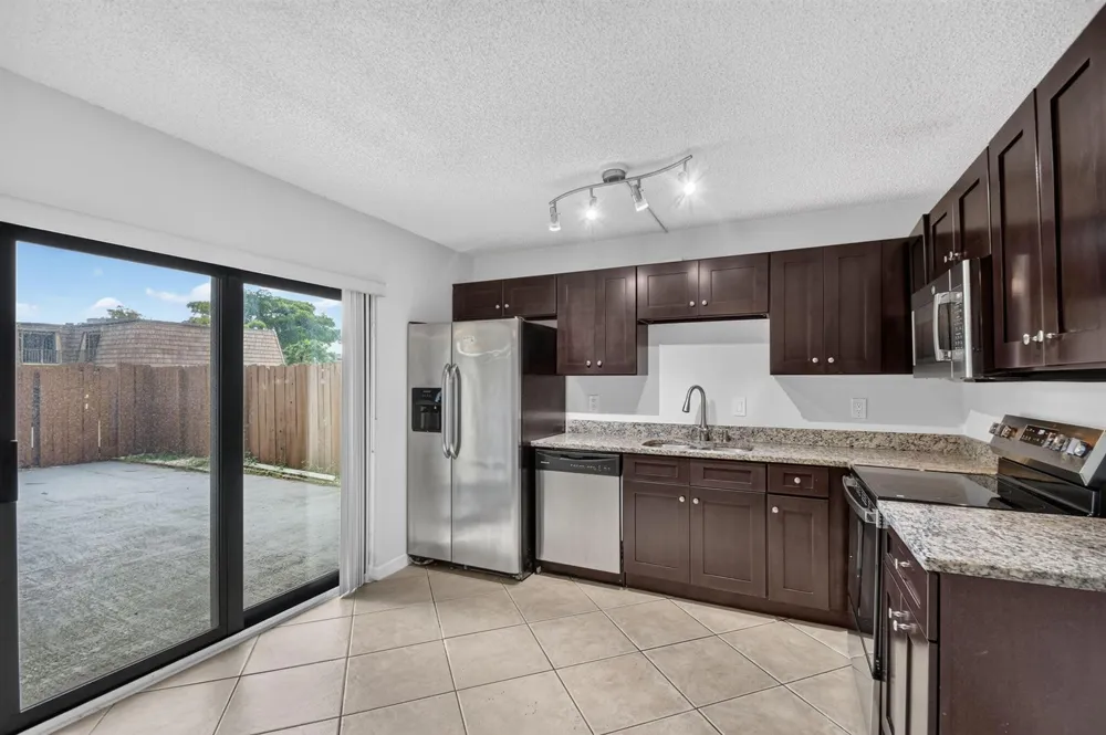 744 SPRINGDALE CIRCLE Palm Springs, FL 33461
