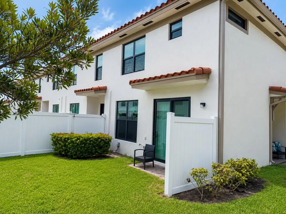 4414 HEMLOCK DRIVE Riviera Beach, FL 33410