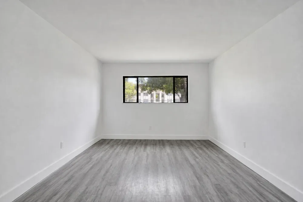 545 TRACE CIRCLE #101 Deerfield Beach, FL 33441