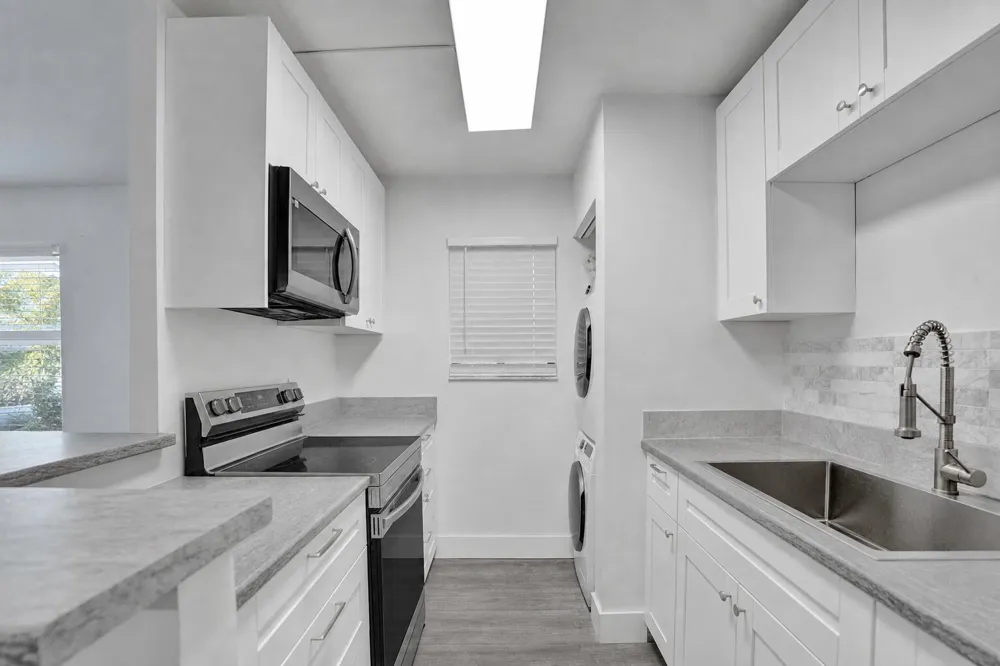 545 TRACE CIRCLE #101 Deerfield Beach, FL 33441
