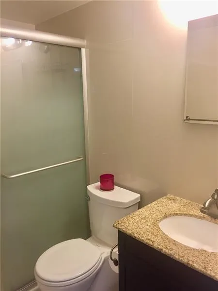 3220 Bayview Drive NE #102 Fort Lauderdale, FL 33306