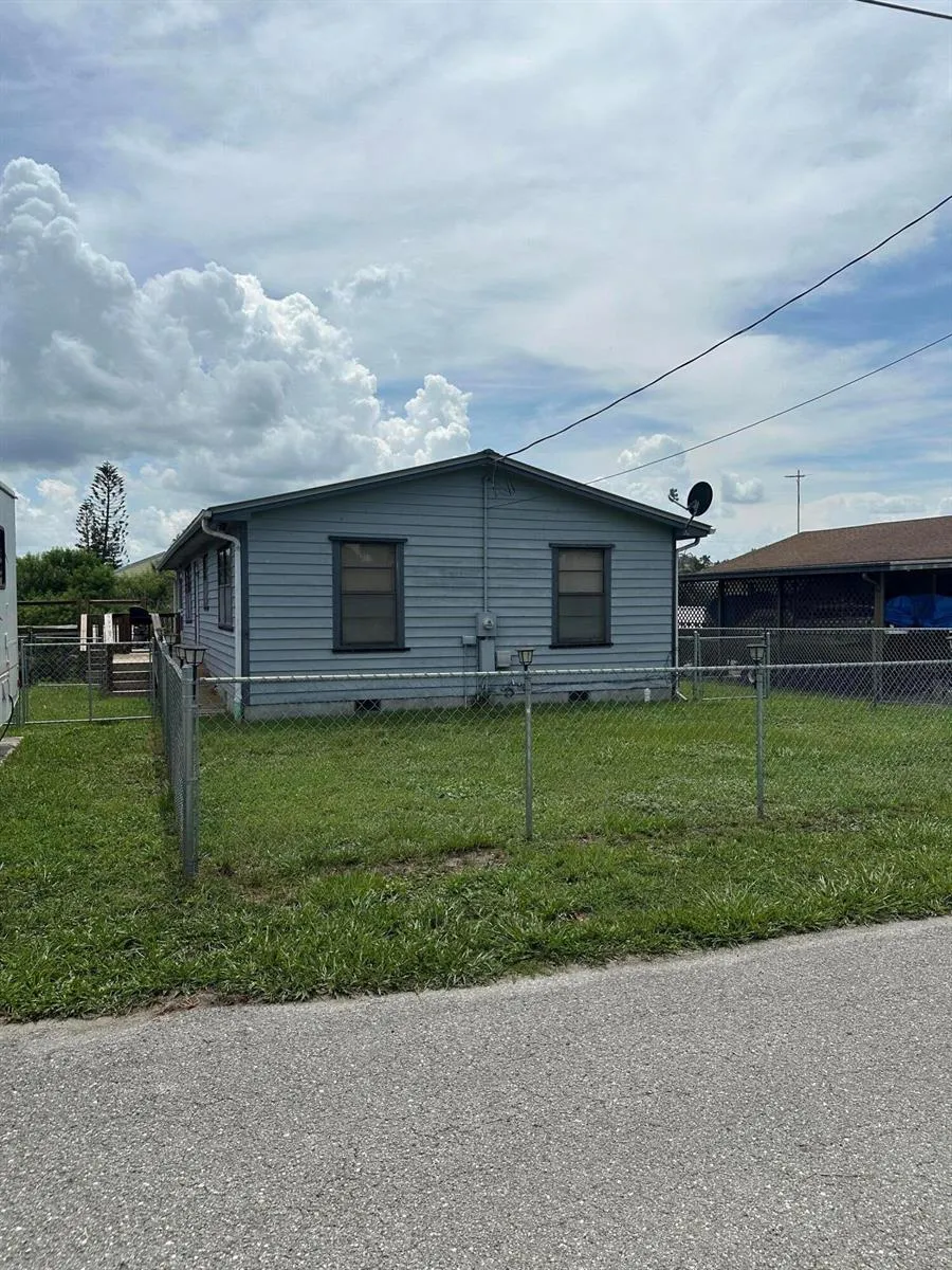 1110 3rd Street Okeechobee, FL 34974