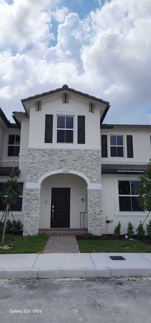 12113 NW 23rd Court