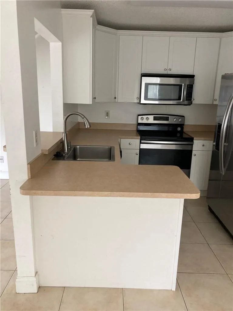 8985 NW 38TH DRIVE Coral Springs, FL 33065