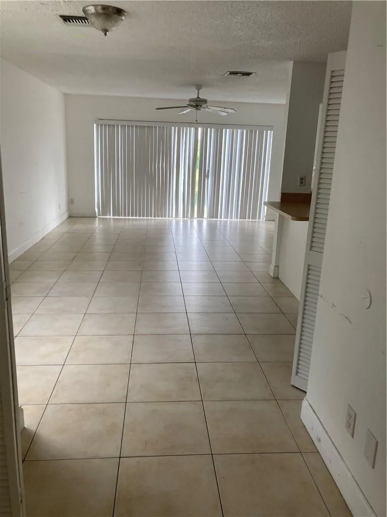 8985 NW 38TH DRIVE Coral Springs, FL 33065