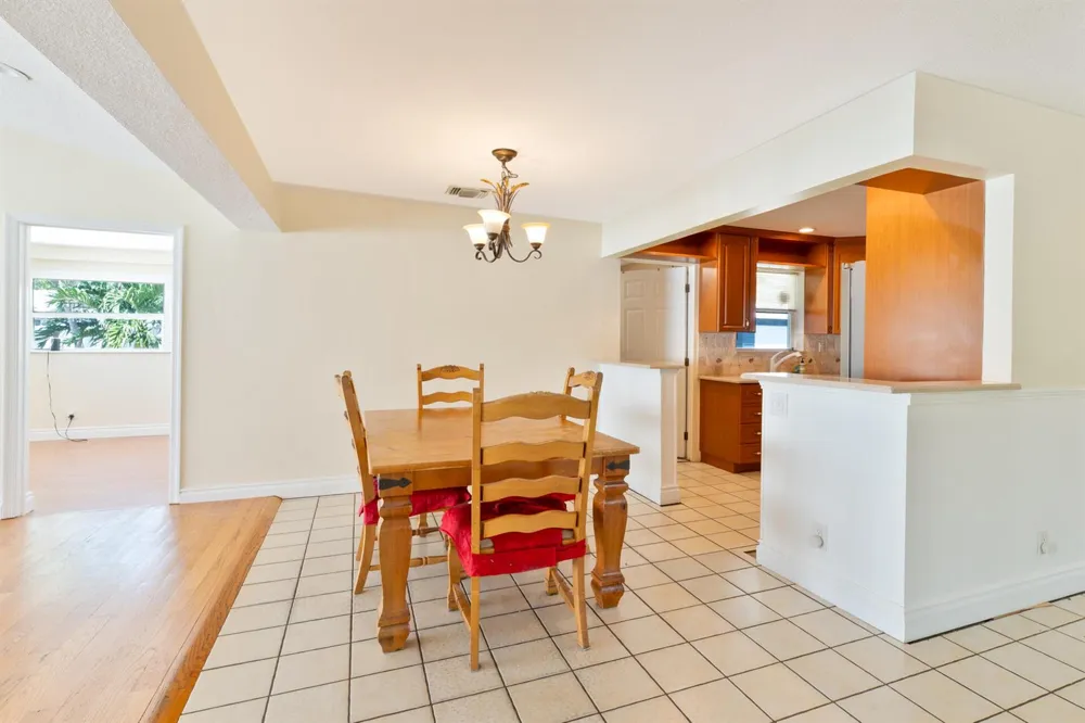821 SE 16th Street Deerfield Beach, FL 33441