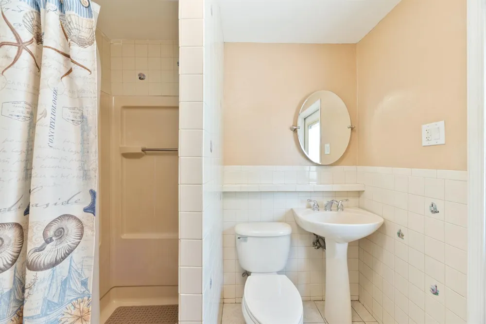 821 SE 16th Street Deerfield Beach, FL 33441